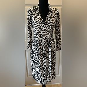 NWT Lark & Ro Animal Print Wrap Tie Dress